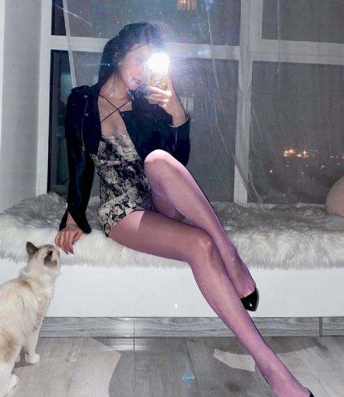 绿帽哥看着别人操自己女朋友_手机视频免费观看高清版