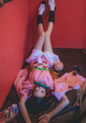 二寡妇肉床艳史_高清完整无删减国语版在线观看免费