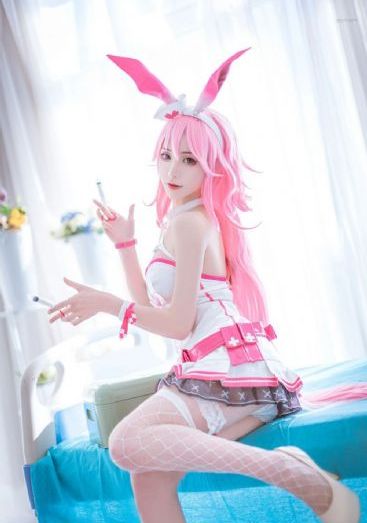 美女裸体视频免费看_HD720韩语全集免费观看