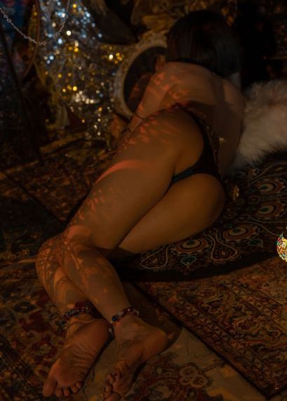 国产婷婷VR18资源_3D电影在线手机观看