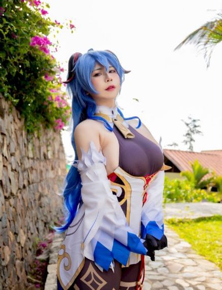 狠狠日狠狠操_免费高清免费高清观看