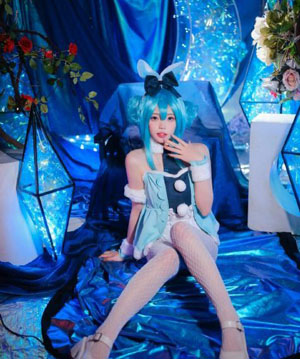 黄色αv_超清免费在线观看完整版