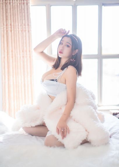 国产亚洲精品精AV在AV在_吉吉影视免费国语在线观看