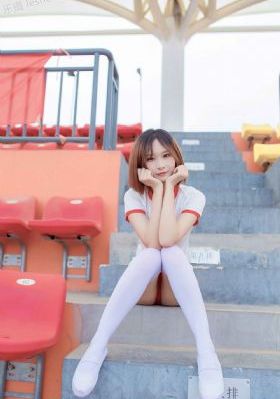 居家骚同事背着老公在她家偷情_国语正片字幕高清版在线观看