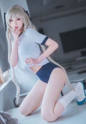 人妻忍着娇喘被中进中出视频_QVOD字幕高清版在线观看