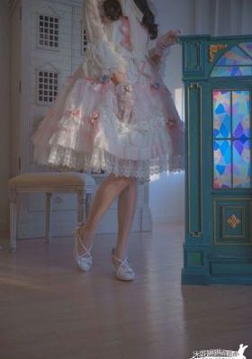 色五月婷婷综合社区_HD中字全集免费观看