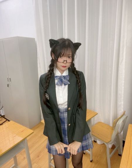 91精品入男同_HD免费迅雷手机免费观看